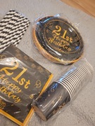 Zestaw imprezowy na 21 urodziny dla 24 osób