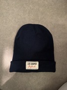 granatowa czapka typu beanie to model Lee Cooper Originals