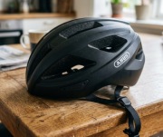 Kask rowerowy ABUS Macator – Czarny L