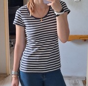 Bluzka w paski.   
