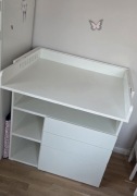 Smastad stół do przewijania IKEA używany 3 szuflady