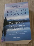Zdarzyło się nad jeziorem Mystic - Kristin Hannah.