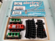 Stara zabawka kolekcjonerska kolejka Electra Plus  produkcji DDR GDR
