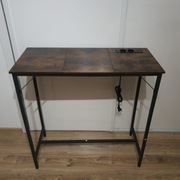 Stolik z gniazdkami i USB