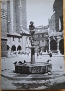 Kraków Studnia na placu Mariackim
