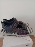 Sandały sportowe na rzepy Nutmeg rozmiar 37-37,5