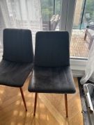 Zestaw krzeseł -szare welurowe 