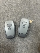 PILOT ZDALNEGO STEROWANIA / KLON KODU Z 2 PRZYCISK KOMPATYBILNY Z MARANTEC