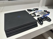 PS4 PRO + pad + gra