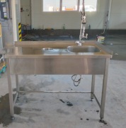 Zlew gastronomiczny ze stali nierdzewnej 137x70x90 cm