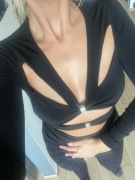 Elegancka bluzka Babylon z rozcięciem 