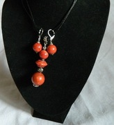 Czerwony koral, wisiorek i kolczyki, komplet biżuterii