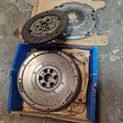 Koło dwuasowe 1.6tdi cayb 90km 