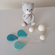 Miś z balonami figurki na tort ozdoby 