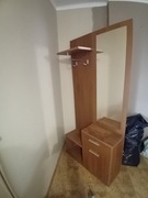 Szafka z lustrem do przedpokoju