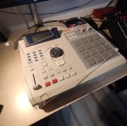 Osłona przeciw pyłowa do samplera Akai MPC 2000XL - dust cover