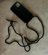 Silikonowe etui na iPhone 11 z paskiem – praktyczne i wygodne