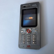 Sony Ericsson w880i uszkodzony