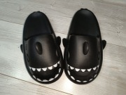 Nowe klapki Rekinki Shark Hit lata