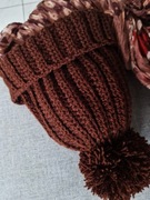 Czapka na zimę. Ręcznie wykonana. Kolor ciemno brązowy.