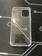 Etui przezroczyste, wzmocnione – iPhone 12  akcesoria
