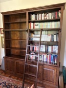 2  duże, 2-segmentowe dębowe biblioteki i biurko z Fabryki Wnętrz. 