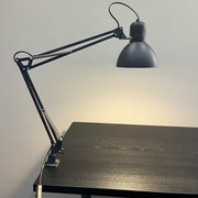Lampa biurkowa IKEA (żarówka energooszczędna w komplecie)