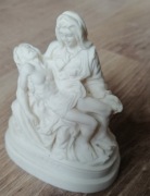 Figurka, rzeźba "Pieta" 