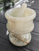 Moździerz z alabastru/ onyksu wys. 11 cm PRL