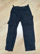 Męskie spodnie typu cargo marki NEXT
