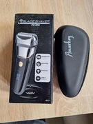 Golarka męska elektryczna z wyświetlaczem.