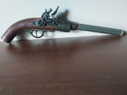 Pistolet skałkowy replika