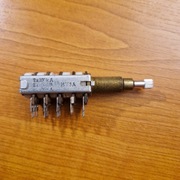 Potencjometr Unitra do radia samochodowego PRL