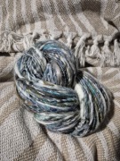 Art yarn włóczka wełna jedwab bawełna bambus niebieski błękit biały