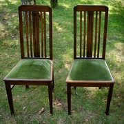 Wygodne dębowe krzesła secesyjne (XX lecie międzywojenne). Para za 699 zł