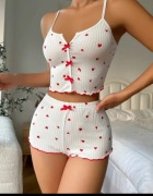 Słodki Komplet Piżamowy w Serca – Top i Szorty M