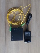 Router Netia wraz z kablem światłowodowym