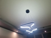 Czarna lampa wisząca 