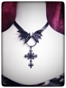 Naszyjnik choker krzyz goth gotyk skrzydla nietoperz halloween alternative 