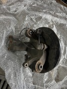 Ssangyong korando IV 4  zwrotnica Piasta lewy tył 19–