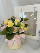 bukiet prezentowy z kwiatów mydlanych.Dekoracja kwiatowa