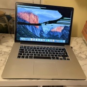 Macbook Pro 15" A1398 (mid 2015) i7 2,2GHz 16GB 256GB SSD Iris Pro - opis