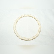 Piękna bransoletka z kości bawoła