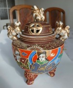 Duza 15cm waza, kadzielnica "KORO " Satsuma. Japonia 1 poł XXw. 