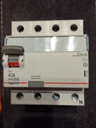 Wyłącznik różnicowoprądowy Legrand TX3 400V 4P P-304 IP20 40A