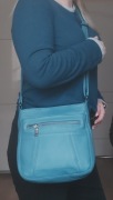 Skórzana torebka listonoszka niebieska skóra naturalna crossbody jak nowa
