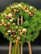 Wianek na drzwi świąteczny 