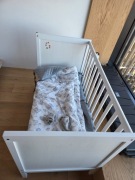 Łóżeczko dla dziecka Ikea z materacem i ochraniaczem