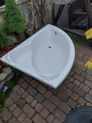 Wanna 150x100 w bardzo dobrym stanie. Tylko odbiór osobisty.