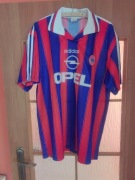 Koszulka Bayern Monachium z roku 1995